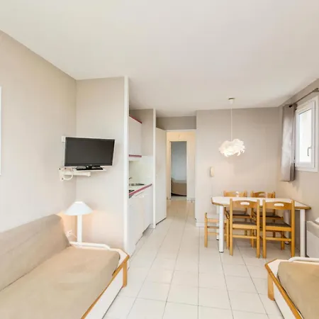 La Pinede - Maeva - 2 Pieces 5 Personnes - Confort Mae-1032 *